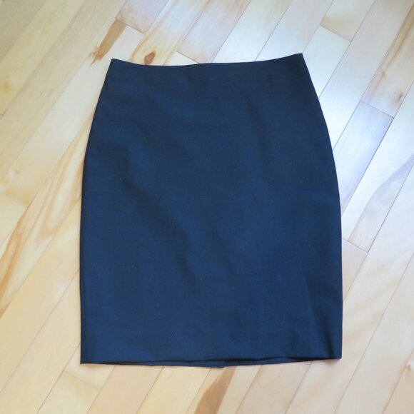 Banana Republic petite wool pencil skirt black size 4P - Picture 2 of 6